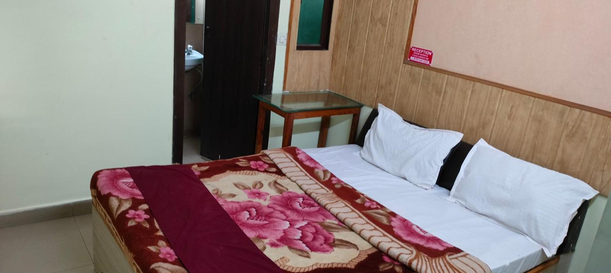 Hotel Shaurya Haridwār Extérieur photo
